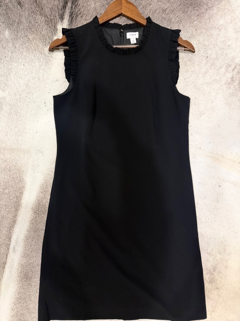 Classic J.Crew Black Sleeveless Shift Dress with Ruffle Shoulders Size 8 NWOT